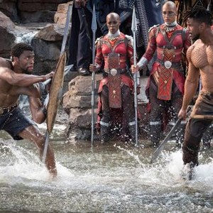 BLACK PANTHER, FRONT FROM LEFT: CHADWICK BOSEMAN, MICHAEL B. JORDAN, 2018. PH: MATT KENNEDY/© MARVEL/© WALT DISNEY STUDIOS MOTION PICTURES