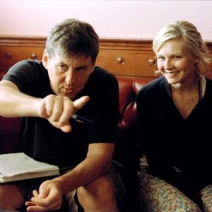 ELIZABETHTOWN, Cameron Crowe (director), Kirsten Dunst, on set, 2005, (c) Paramount