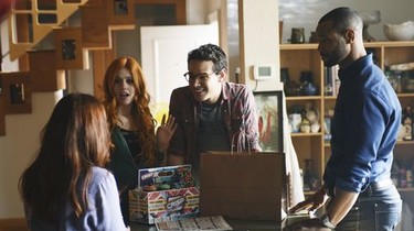 Shadowhunters season 1 discount download