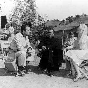 THE LEFT HAND OF GOD, Edward Dmytryk, Humphrey Bogart (as priest), Agnes Moorehead, 1955, on set