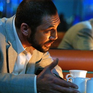 JAVIER BARDEM makes a cameo appearance as Felix, part of the narcotrafficking cartel who hired Vincent, sight unseen, to kill five key witnesses against them in a single night.