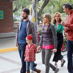 How to Live With Your Parents for the Rest of Your Life, from left: Jon Dore, Rachel Eggleston, Sarah Chalke, Elizabeth Perkins, Brad Garrett, 'How to Be Gifted', Season 1, Ep. #13, 06/26/2013, ©ABC