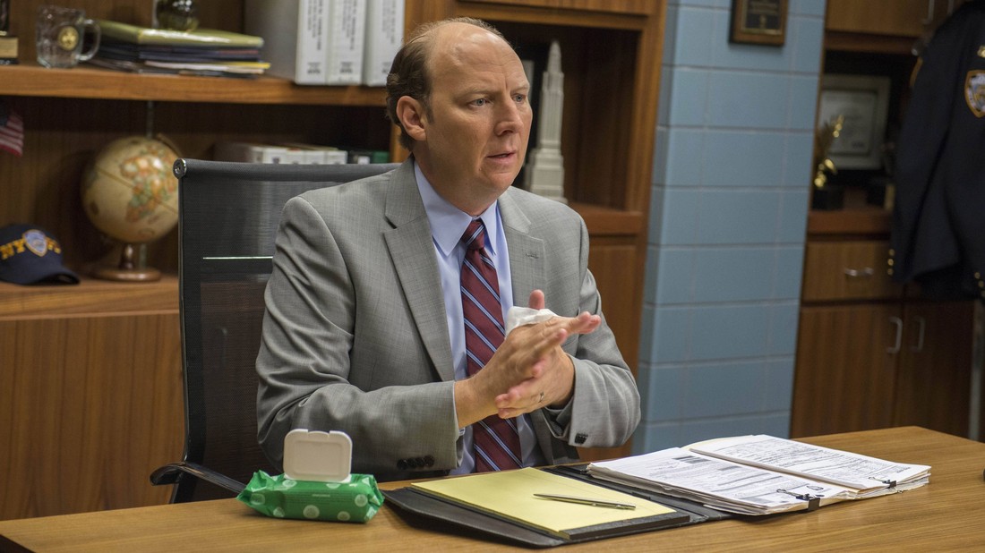 Brooklyn 99 season 2 hotsell episode 23 watch online
