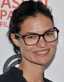 Danielle Renfrew Behrens