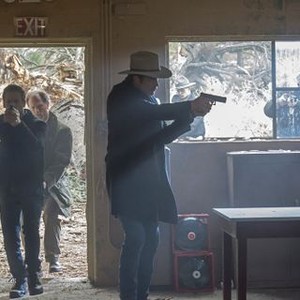 Justified, Jacob Pitts (L), Timothy Olyphant (R), 'Fugitive Number One', Season 6, Ep. #11, 03/31/2015, ©FX
