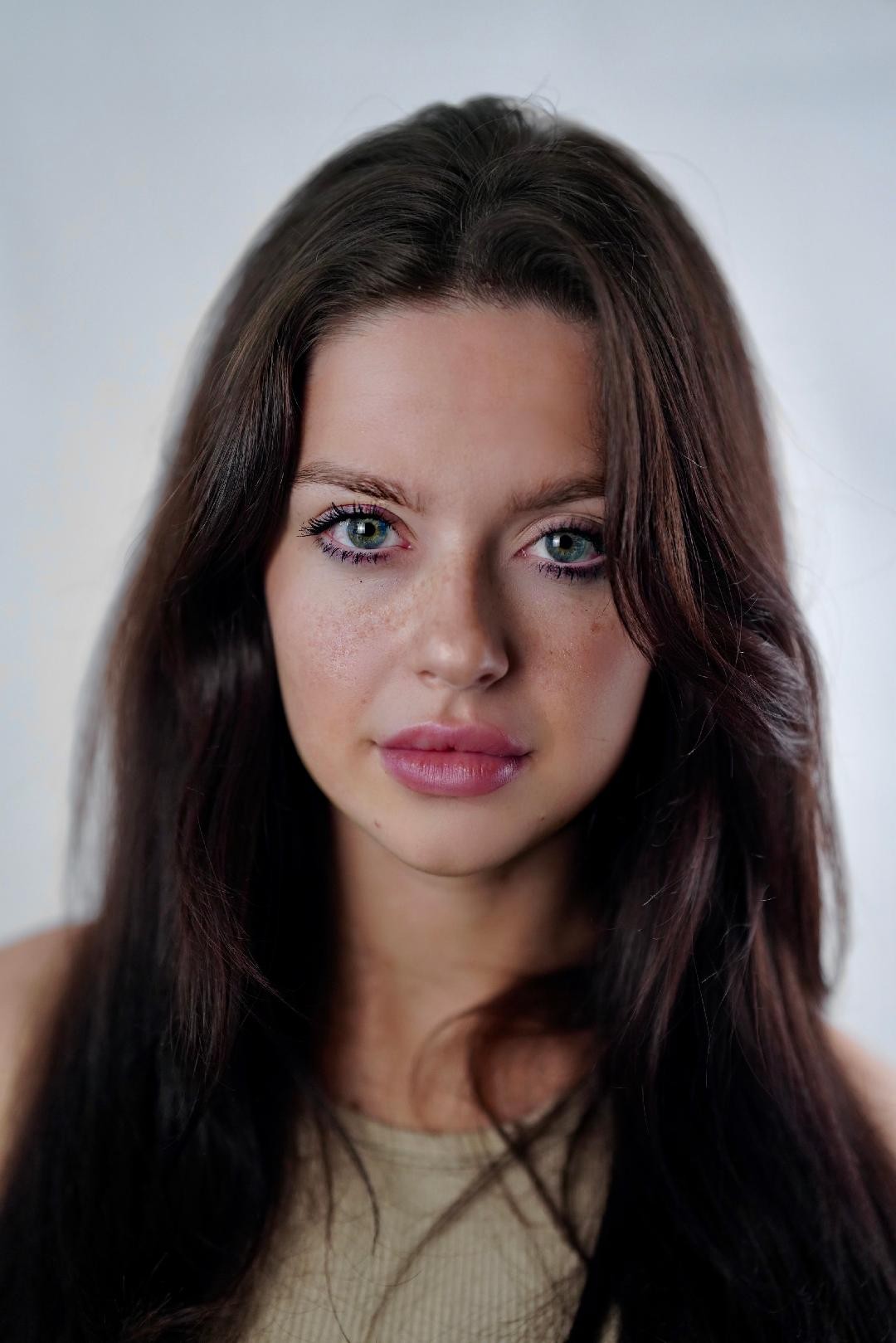 Willow Grey Pictures Rotten Tomatoes