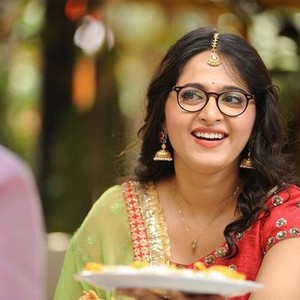 Size zero telugu on sale movie watch online