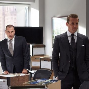 Suits, Rick Hoffman (L), Gabriel Macht (R), 'Gone', Season 4, Ep. #9, 08/13/2014, ©USA