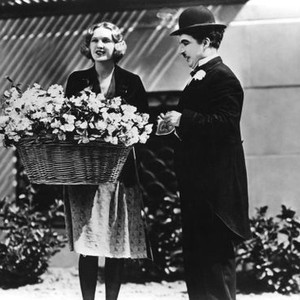 CITY LIGHTS, Virginia Cherrill, Charlie Chaplin, 1931