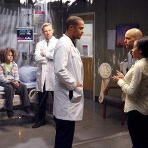 Grey's Anatomy, from left: Armani Jackson, Kevin McKidd, Jesse Williams, Mark Adair-Rios, Bresha Webb, 'Everything I Try to Do, Nothing Seems to Turn Out Right', Season 10, Ep. #23, 05/08/2014, ©ABC