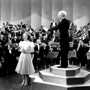 ONE HUNDRED MEN AND A GIRL, Deanna Durbin, Leopold Stokowski, 1937, singing with symphony orchestra
