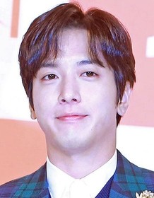 Jung Yong-hwa