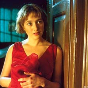 Kate Winslet in Richard Eyre's IRIS.