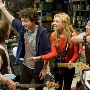 BANDSLAM, (aka HIGH SCHOOL ROCK STARS), Gaelan Connell (hand up), Alyson Michalka (blonde), Tim Jo (right), 2009. Ph: Van Redin/©Summit Entertainment