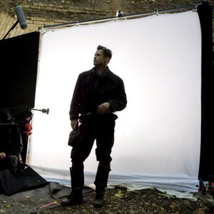 INGLOURIOUS BASTERDS, Brad Pitt, on set, 2009. ©Weinstein Company