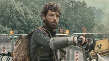 THE ONE 限定 TRILOGY L RESISTANCE EPISODE III APOCALYPSE hqdefault.jpg?v=676b3d33