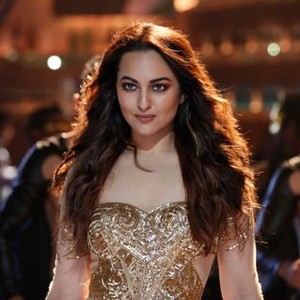 TOTAL DHAMAAL, SONAKSHI SINHA, 2019. TM & COPYRIGHT © FOX STAR STUDIOS. ALL RIGHTS RESERVED.
