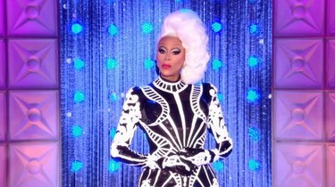 Rupaul's drag race season 10 episode 1 best sale full episode