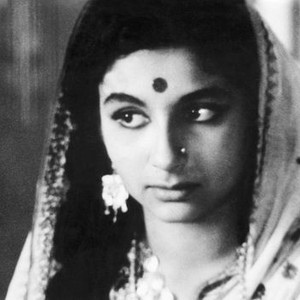 DEVI, (aka THE GODDESS), Sharmila Tagore, 1960