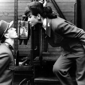 CLOSELY WATCHED TRAINS, Vaclav Neckar, Jitka Bendova, 1966, kiss