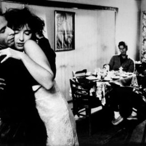 DOWN BY LAW, Roberto Benigni, Nicoletta Braschi, Tom Waits, John Lurie, 1986, reunion embrace