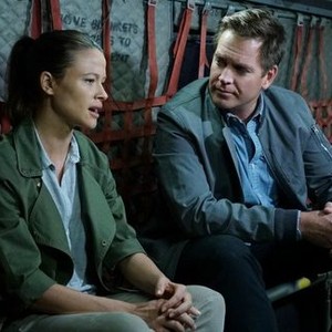 NCIS, Scottie Thompson (L), Michael Weatherly (R), 09/23/2003, ©CBS
