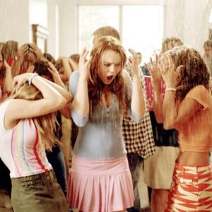 MEAN GIRLS, Amanda Seyfried, Lindsay Lohan, Lacey Chabert, 2004, (c) Paramount