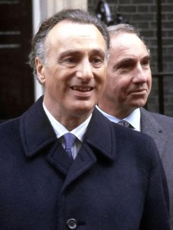 Yes prime minister store series 1 episode 1