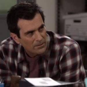 Modern Family - Season 2 Episode 10 - Rotten Tomatoes