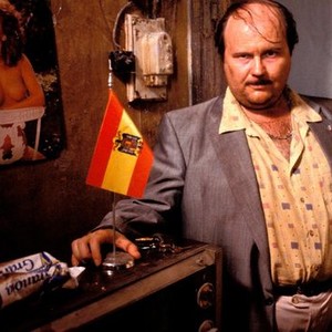 Torrente, the Wrong Arm of the Law (1998) photo 1