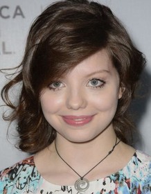 Chloë Levine