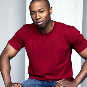 Robbie Jones as Lewis Flynn