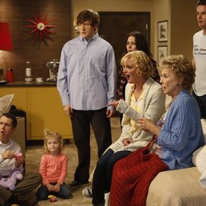 Raising Hope, from left: Gregg Binkley, Lucas Neff, Martha Plimpton, Shannon Marie Woodward, Cloris Leachman, Garret Dillahunt, 'Yo Zappa Do: Part One', Season 3, Ep. #15, 01/29/2013, ©FOX