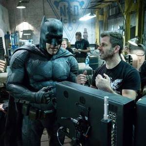 BATMAN V SUPERMAN: DAWN OF JUSTICE, from left: Ben Affleck as Batman, director Zack Snyder, on set, 2016. ph: Clay Enos/© Warner Bros.