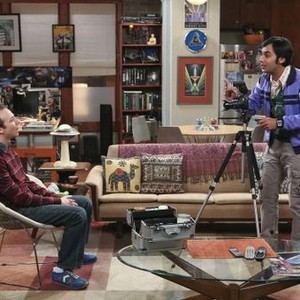 The Big Bang Theory, Kevin Sussman (L), Kunal Nayyar (R), 'The Raiders Minimization', Season 7, Ep. #4, 10/10/2013, ©CBS