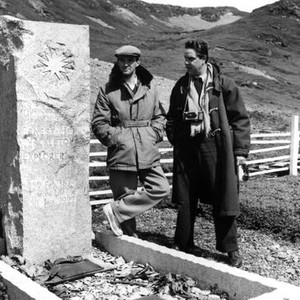 HELL BELOW ZERO, Stanley Baker, director Mark Robson visit the gravesite of Ernest Shackleton, 1954