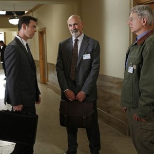 NCIS, Colin Hanks (L), John M Jackson (C), Mark Harmon (R), 'Damned If You Do', Season 10, Ep. #24, 05/14/2013, ©CBS