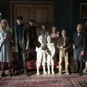 "Miss Peregrine&#39;s Home for Peculiar Children photo 5"