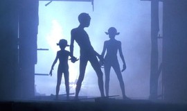 Mac and Me: Official Clip - The Alien Family Escapes photo 12