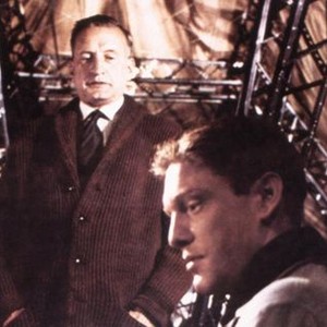 HINDENBURG, THE, George C. Scott, William Atherton, 1975