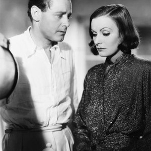 THE PAINTED VEIL, from left: Herbert Marshall, Greta Garbo, 1934