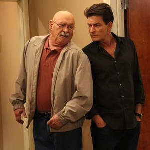 Anger Management, Barry Corbin (L), Charlie Sheen (R), 06/28/2012, ©FX