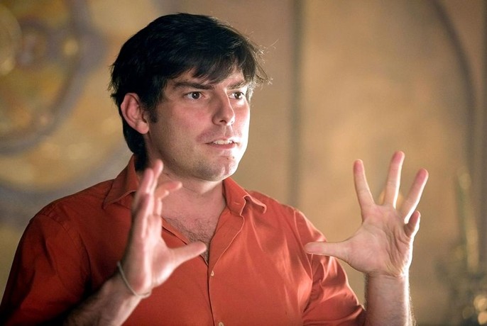 The Twilight Saga: New Moon trivia: Which film did Chris Weitz direct before taking over New Moon?