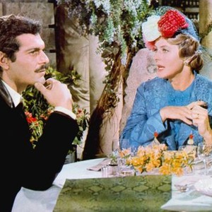THE YELLOW ROLLS ROYCE, from left, Omar Sharif, Ingrid Bergman, 1964