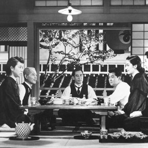 TOKYO STORY, (aka TOKYO MONOGATARI), Haruko Sugimura, Chishu Ryu, So Yamamura, Shiro Osaka, Setsuko Hara, Kyoko Kagawa, 1953.