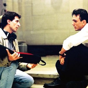 SHATTERED GLASS, Director Billy Ray, Hank Azaria on the set, 2003, (c) Lions Gate