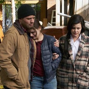 WISH UPON, FROM LEFT: RYAN PHILLIPPE, JOEY KING, SHERILYN FENN, 2017. PH: STEVE WILKIE/© BROAD GREEN PICTURES