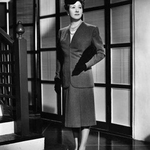 THE WAR AGAINST MRS. HADLEY, Fay Bainter, in a gray crepe dinner suit by Robert Kalloch, 1943