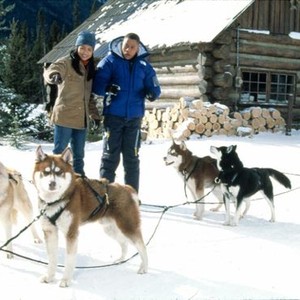 SNOW DOGS, Joanna Bacalso, Cuba Gooding, Jr., 2002 (c) Walt Disney.  .