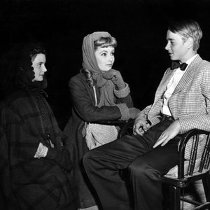 LITTLE WOMEN, Claude Jarman, Jr., visits Margaret O'Brien, Elizabeth Taylor, on-set, 1949